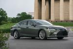 Lexus ES300h 2018 года (NA)